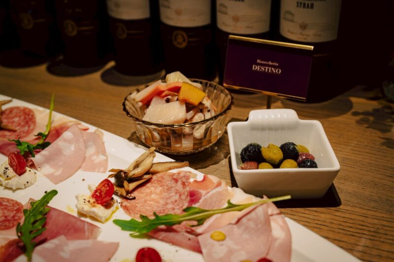 ビステッケリアデスティノ Bisteccheria DESTINO 東京 tokyo 会津 AIZU フィレンツェで愛される骨付きステーキ ビステッカ を提供するレストラン